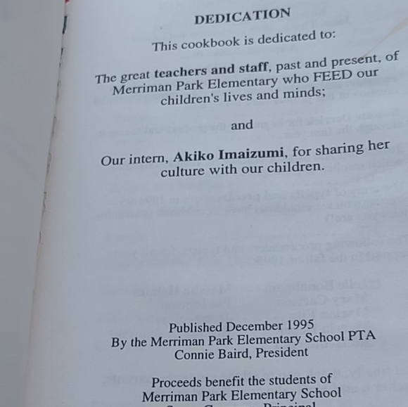 Vintage Cook book - Picture 2 of 9